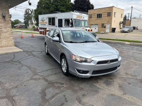 Used 2009 Mitsubishi Lancer ES FWD image 3