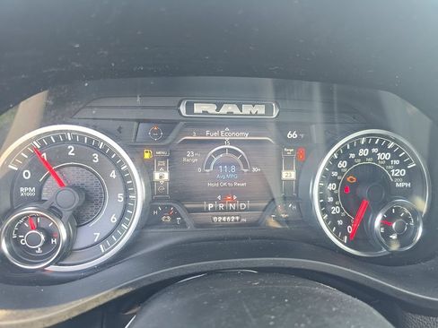 Used 2023 RAM 1500 Big Horn AWD/4WD image 2