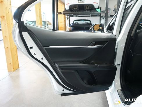 Used 2022 Toyota Camry SE AWD/4WD image 25