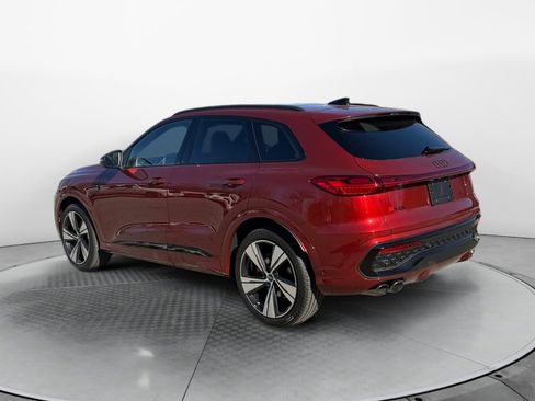 New 2025 Audi SQ5 Prestige image 5