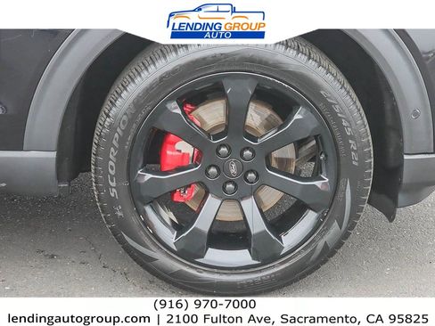 Used 2020 Ford Explorer ST w/ ST Street Pack image 9