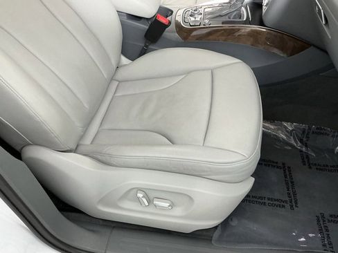 Used 2017 Audi Q5 2.0T Premium Plus w/ Technology Package image 14