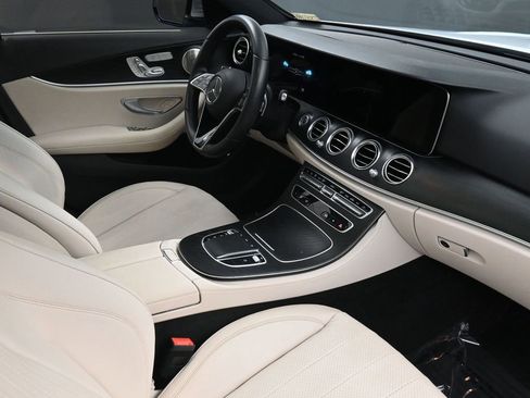 Used 2022 Mercedes-Benz E 350 Sedan image 15