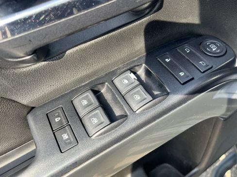 Used 2018 Chevrolet Silverado 2500 LT AWD/4WD image 19