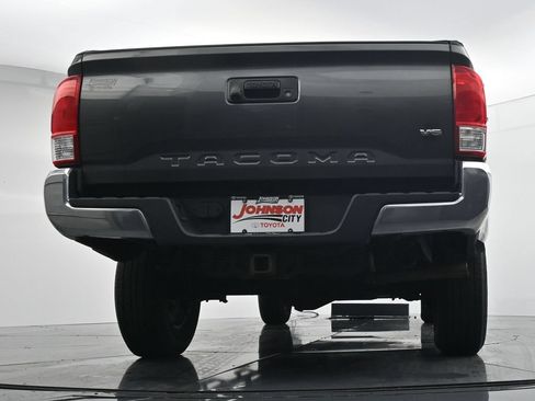 Used 2016 Toyota Tacoma SR5 w/ Towing Package RWD image 35