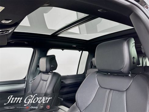 New 2024 Jeep Wagoneer L Series II w/ Convenience Group I image 27