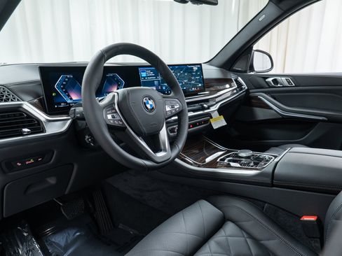 Used 2026 BMW X5 xDrive40i image 12