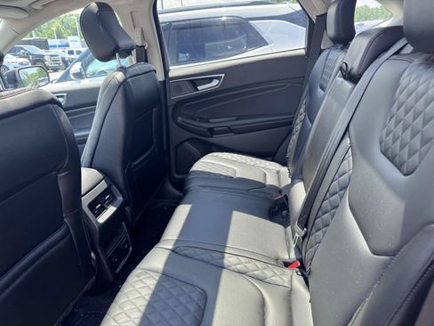 Used 2024 Ford Edge Titanium AWD/4WD image 9