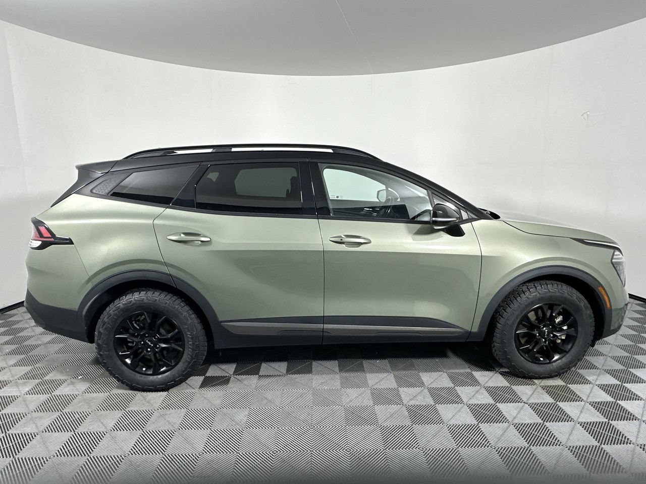Used 2024 Kia Sportage X-Pro AWD/4WD image 2