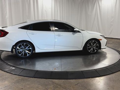Used 2018 Honda Civic Si image 9