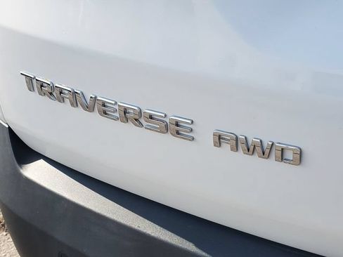 Used 2020 Chevrolet Traverse LT AWD/4WD image 32