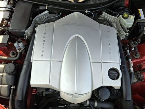 Used 2005 Chrysler Crossfire Limited RWD image 28