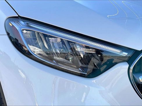 Used 2024 Mercedes-Benz GLC 300 GLC 300 image 31