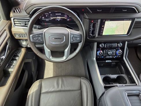Used 2023 GMC Yukon XL Denali w/ LPO, Floor Liner Package AWD/4WD image 15