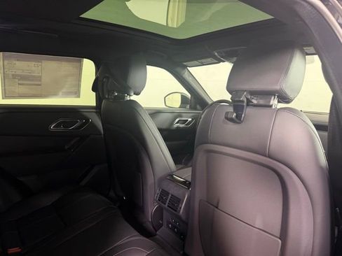 New 2026 Land Rover Range Rover Velar Dynamic SE image 31