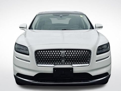 Used 2022 Lincoln Nautilus Reserve image 2