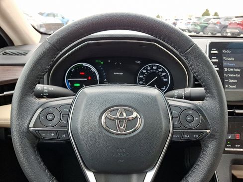 Used 2021 Toyota Avalon XLE image 20