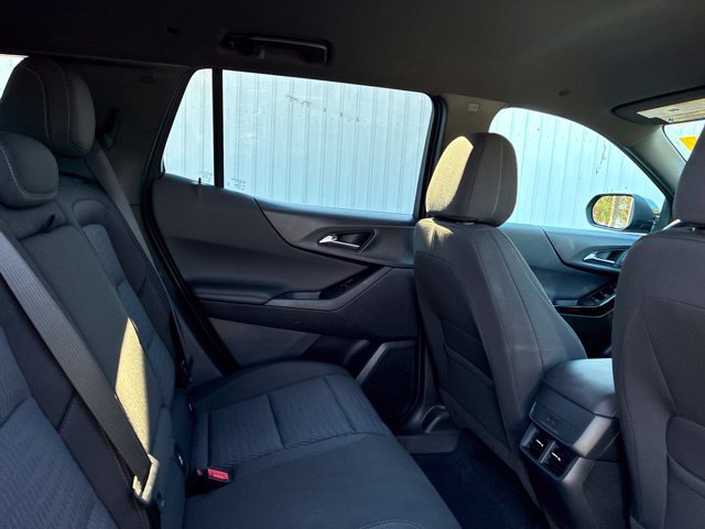 Used 2026 Chevrolet Equinox LT FWD image 24
