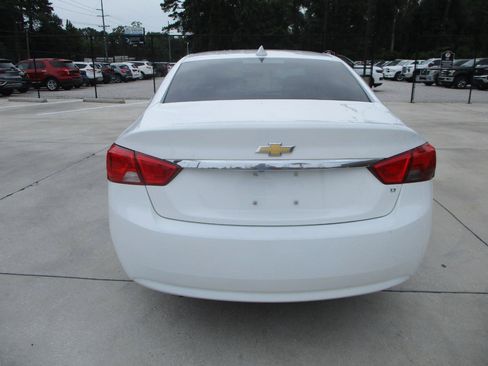 Used 2019 Chevrolet Impala LT FWD image 6