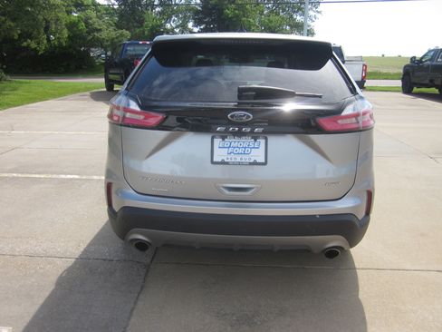 Used 2024 Ford Edge Titanium AWD/4WD image 5