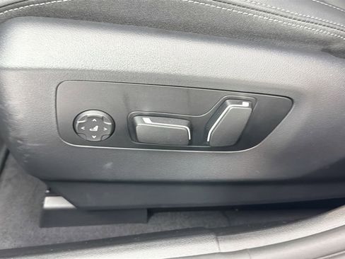 Certified 2025 BMW i5 eDrive40i w/ M Sport Package image 20