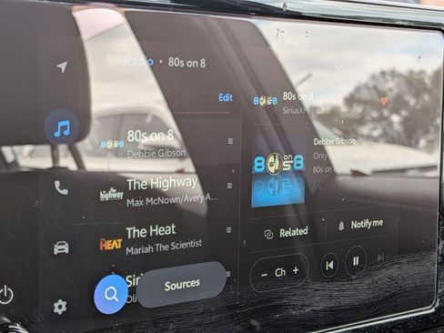 Used 2025 Toyota Corolla LE image 9