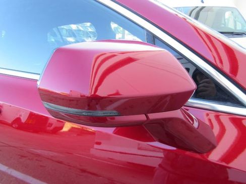 Used 2024 Cadillac XT4 Premium Luxury image 24