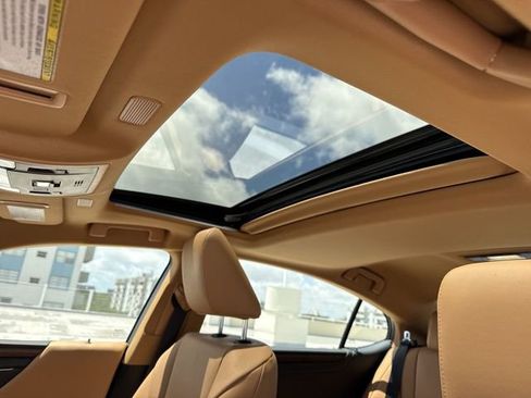 Certified 2025 Lexus ES 350 w/ Premium Package FWD image 22