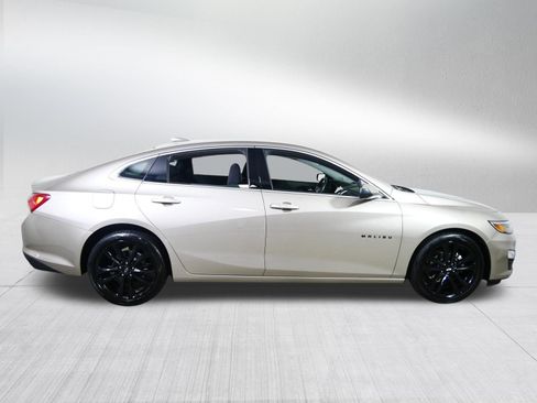 Used 2022 Chevrolet Malibu LT FWD image 8