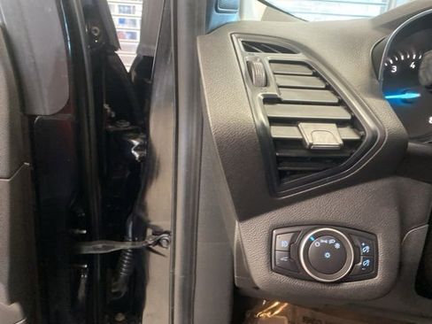 Used 2019 Ford Escape SEL AWD/4WD image 12