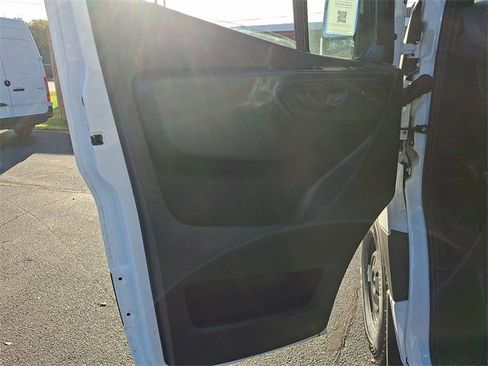 Used 2025 Mercedes-Benz Sprinter 2500 image 12