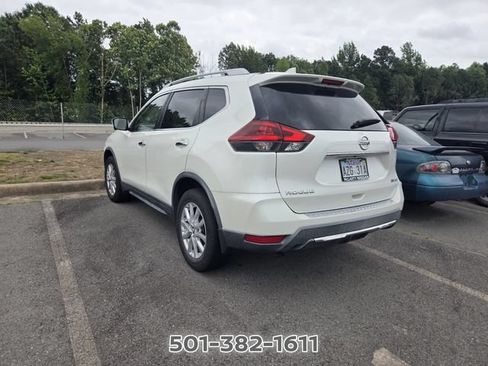 Used 2018 Nissan Rogue SV w/ Premium Package AWD/4WD image 2