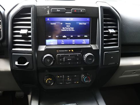 Used 2019 Ford F150 XL w/ Equipment Group 101A Mid RWD image 24