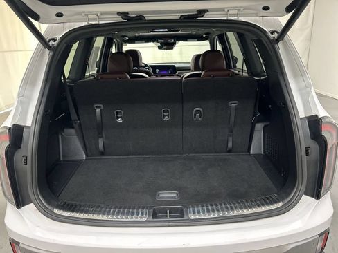 Certified 2023 Kia Telluride SX Prestige AWD/4WD image 24