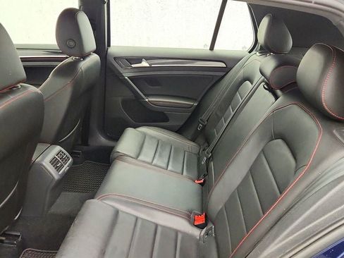 Used 2017 Volkswagen GTI SE FWD image 20