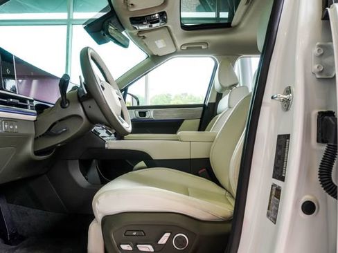 New 2025 Hyundai Santa Fe Calligraphy AWD/4WD image 41