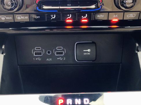 Used 2024 Jeep Grand Cherokee Limited image 36