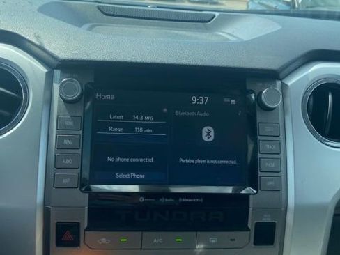 Used 2020 Toyota Tundra SR5 w/ SR5 Leather Package AWD/4WD image 7