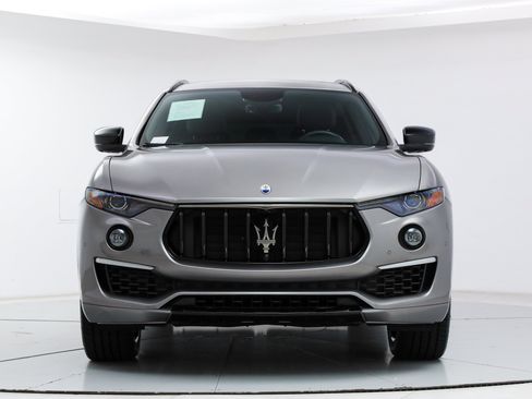 Certified 2022 Maserati Levante GT AWD/4WD image 8