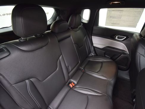 New 2026 Jeep Compass Limited AWD/4WD image 15