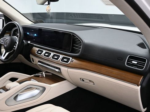 Used 2022 Mercedes-Benz GLS 450 GLS 450 image 44