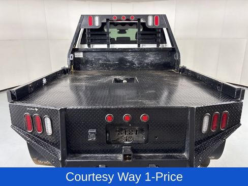 Used 2024 Chevrolet Silverado 2500 Custom w/ Custom Value Package AWD/4WD image 9