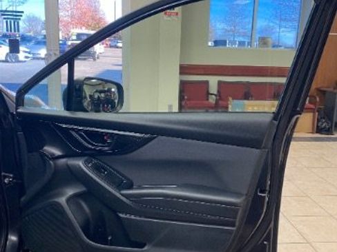 Used 2019 Subaru Crosstrek 2.0i Premium w/ Moonroof Package image 19