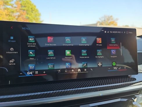 New 2026 BMW X6 M60i image 23