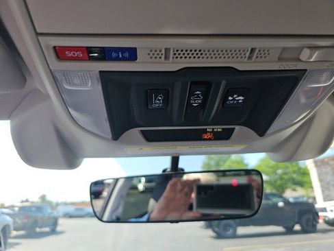 Used 2021 Subaru Forester Sport image 33