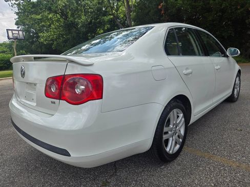 Used 2007 Volkswagen Jetta Wolfsburg Edition FWD image 10