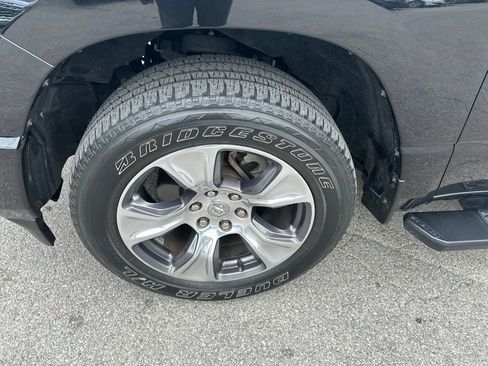 Used 2023 RAM 1500 Laramie AWD/4WD image 16