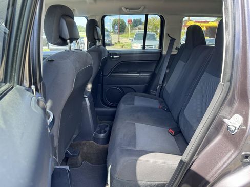 Used 2015 Jeep Patriot Sport AWD/4WD image 12