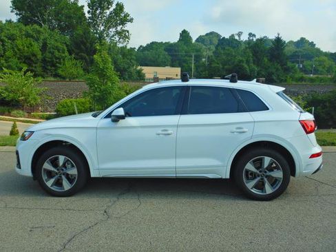 Used 2023 Audi Q5 2.0T Premium w/ Convenience Package AWD/4WD image 11