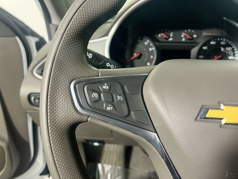 Used 2022 Chevrolet Malibu LT FWD image 12